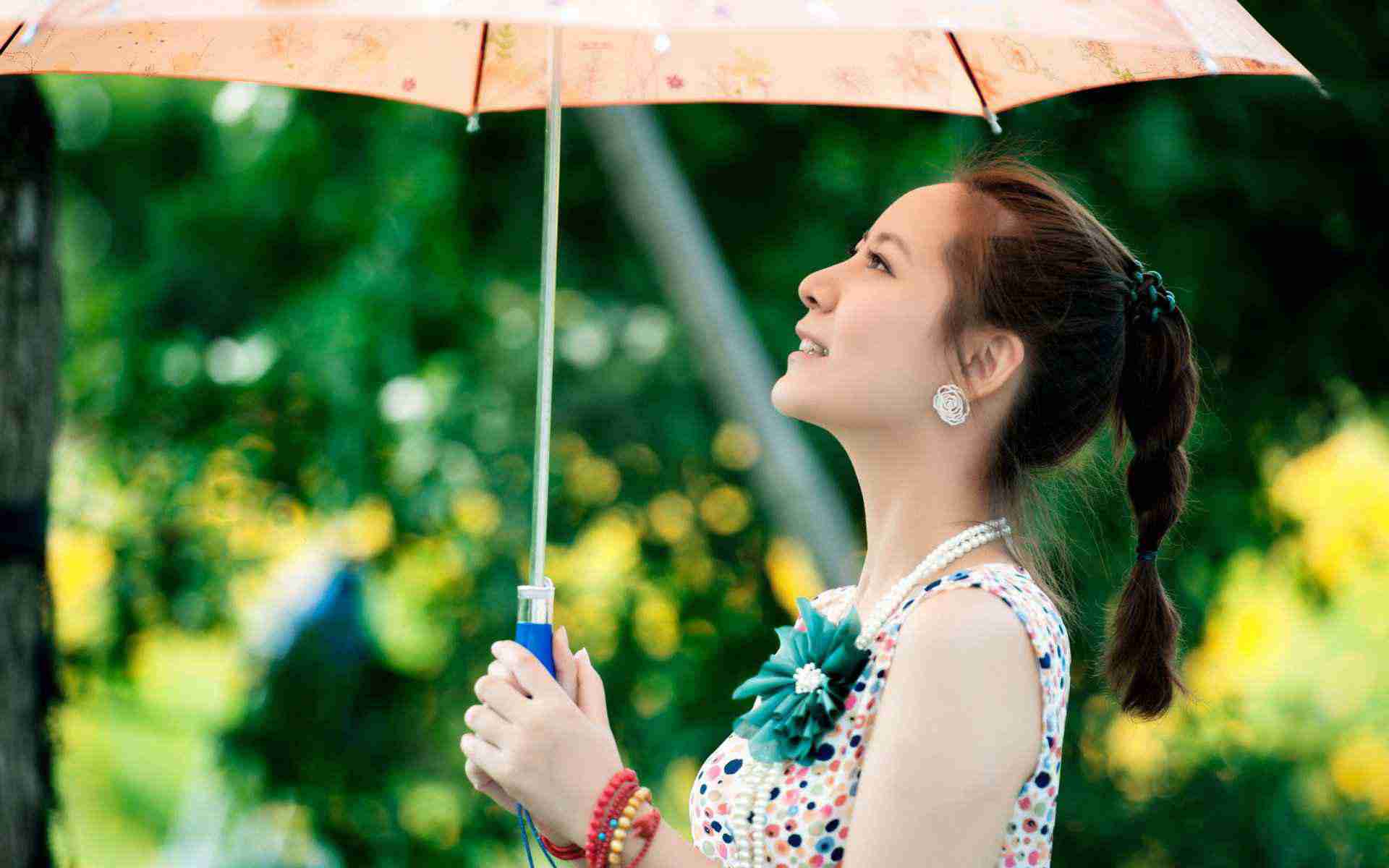 信用卡“退潮”：三年蒸發9200萬張 有人逾期還款2天利息超1000元